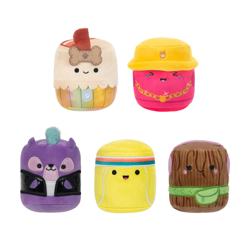 Connor The Cow Pet Hoodie, Beula Octopus Pet Bed, Cam The Cat Lick Mat, Halver Corgi Bed, It’s Raining Squish Pet Raincoat , Squishmallows Chew Mees 5-Pack, Reginald Corgi with Red Bandana