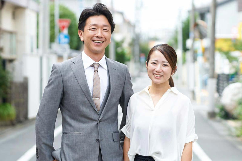 飛び込み営業の時代, ウェブ購入の浸透, ナンバープレート営業の終焉, 顧客体験重視のサービス