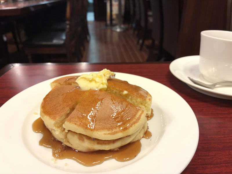 ■涙も止まるホットケーキの正体, ■140食すべて、注文後に「計量」から, ■バターが「すべり落ちる」瞬間を届ける, ■先代から引き継いだ「絶対に譲らない」DNA, ■充電し、充電される関係