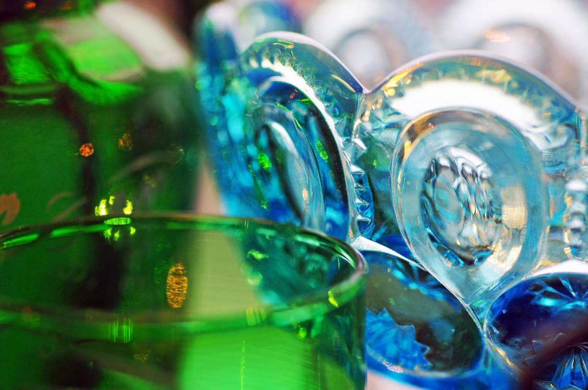 How to Identify Antique or Vintage Glass, Steuben Glass , Depression Glass , Lalique Glass , Tiffany Studios Glass , Murano Glass , Czech and Bohemian Glass