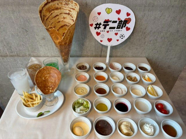 ・そもそも「#デニ部」って何？, ・25種のトッピングが楽しすぎる, ・青春を思い出しつつ実食！, ・デニーズで青春を