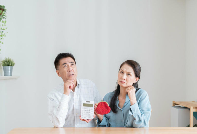 50代以降は「お金の使い方」が命取りに, 注意点1：巧妙な「投資詐欺」, 注意点2：ぜいたくな「ごほうび旅行」, 注意点3：手数料の高い金融商品, 注意点4：準備をせずに「投資」を始める