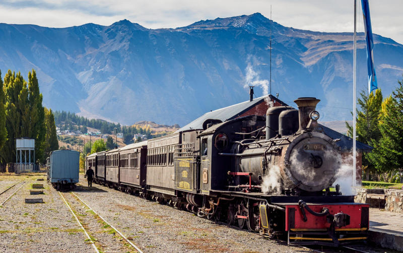 1. Washington, DC to New York, How to do it, 2. The Heart of Wales Line, How to do it, 3. Buenos Aires to Esquel, How to do it, 4. An Indian throwback, How to do it, 5. The sleeper train to the Alps, How to do it, 6. The Transcantábrico, How to do it, 7. The Trans-Siberian Express, 8. The Bernina Express, How to do it, 9. The Eurostar to Paris, How to do it, 10. The Orient Express, How to do it