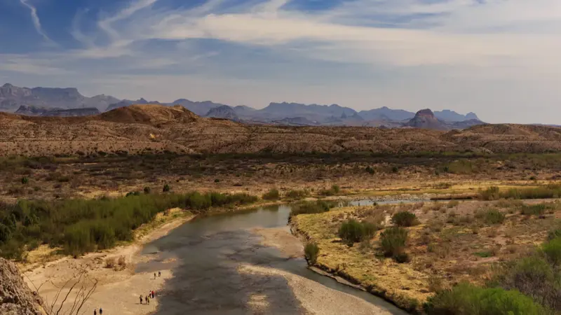A surprising moment in Big Bend, One of America’s most remote parks, Desert trails full of surprises, A seasonal event in the Texas desert, The desert environment they call home, A spider common in the Southwest, Hidden homes across the landscape, What to do if you see tarantulas, Nature’s tough balance