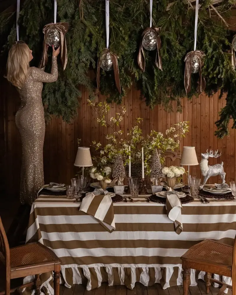 Maximalism, Statement Tree Toppers, Texture and Layering, Food Presentation as Performance, Personal Collections, Neutral Tones, Traditional Colours