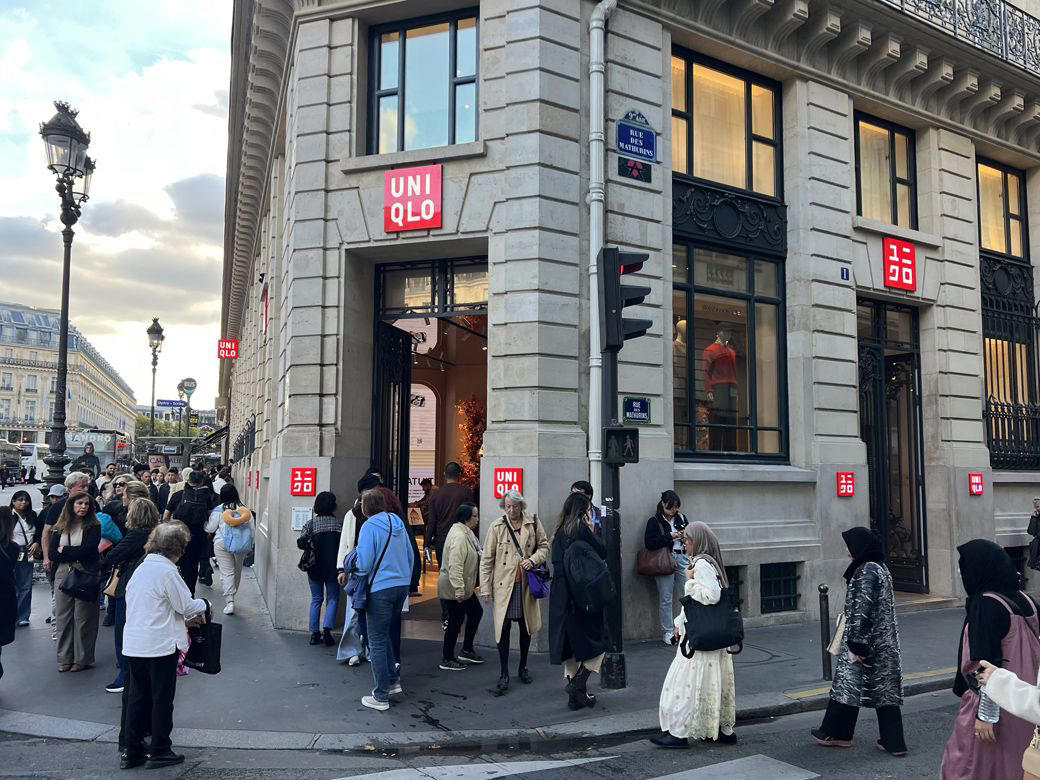 1年分のコスメの買いだめ, 日本で買ったリップで優越感に浸る, ユニクロは高級品！？, パーティー用のオシャレ着, 移民国家のフランス、文化の違いを考えてお土産を購入, 大学のクラスメイトは半分が日本好き