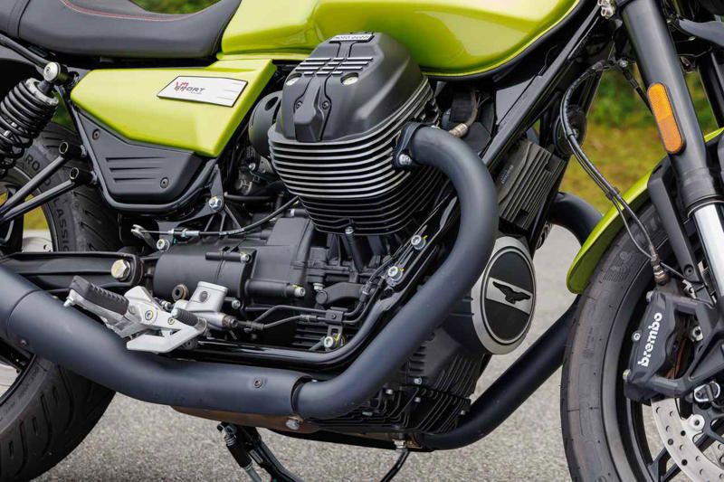 モト・グッツィ「V7 SPORT（2025年型）」インプレ（太田安治）, 最新の制御が生み出す快適性！　高速道路もワインディングも楽しめる！, モト・グッツィ「V7 SPORT（2025年型）」の各部装備・ディテールをチェック, ライディングポジション, モト・グッツィ「V7 SPORT（2025年型）」の主なスペック・価格, 「Special」も国内販売スタート, モト・グッツィ公式サイト, 平嶋夏海＆太田安治の試乗インプレは動画でチェック！