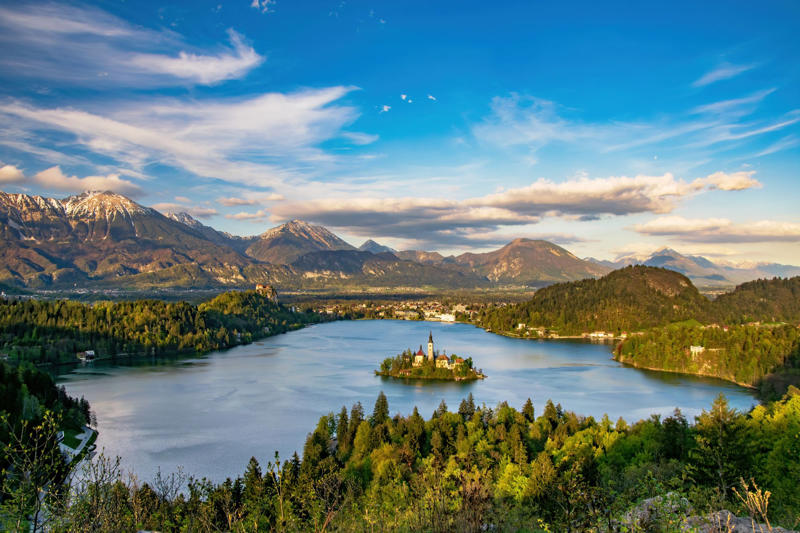 1. Lake Como, Italy, 2. Lake Geneva - Switzerland/France, 3. Lake Bled, Slovenia , 4. Loch Lomond, Scotland , 5. Lovatnet, Norway , 6. Lake Ohrid, North Macedonia/Albania, 7. Lake Achensee, Austria