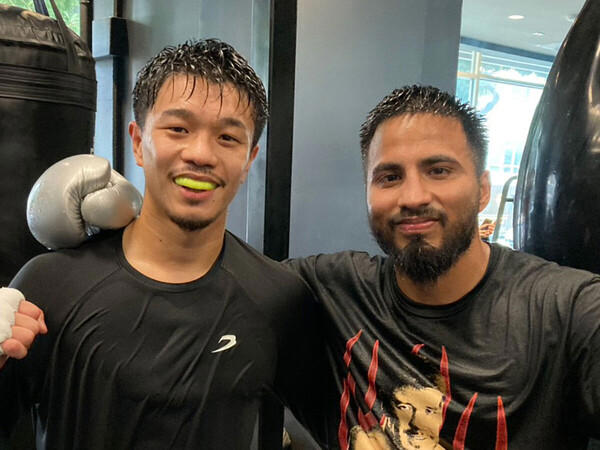 【カルデナスがスパーリングパートナーを務める理由】, 【スパーしたカルデナス、トレーナーの中谷の印象は？】, 【スーパーバンタム級に上げたがゆえのハイパフォーマンス】, 【あらゆる事態を想定したスパー】
