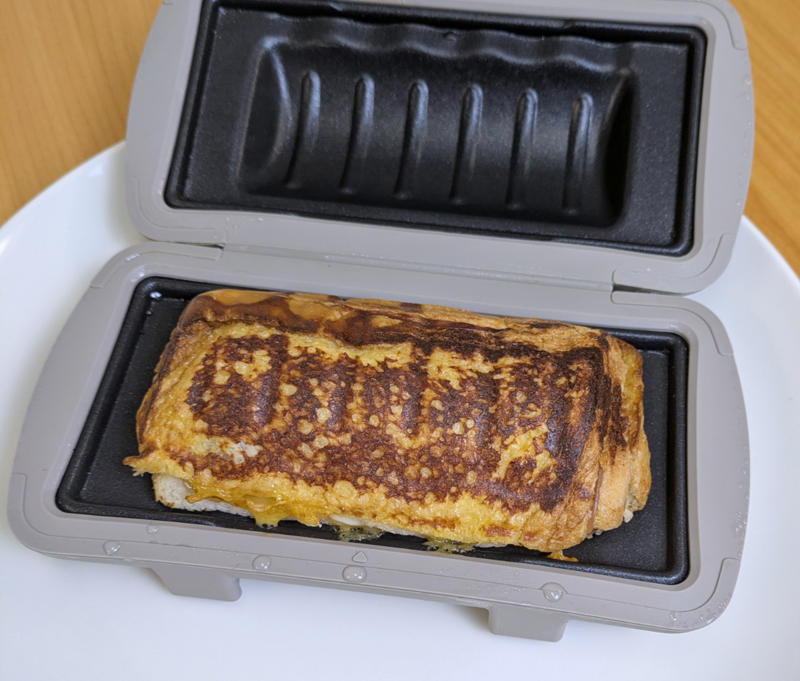 ・ヤマザキの3商品をホットサンドに, ・フレンチトーストハムチーズ, ・まるごとソーセージ, ・北海道チーズ蒸しケーキ