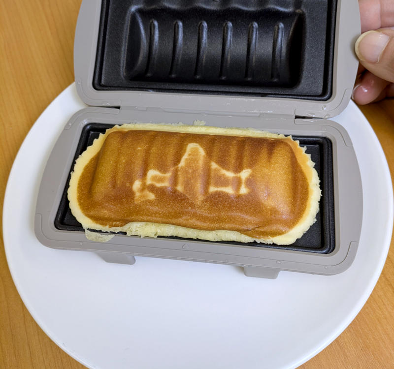 ・ヤマザキの3商品をホットサンドに, ・フレンチトーストハムチーズ, ・まるごとソーセージ, ・北海道チーズ蒸しケーキ