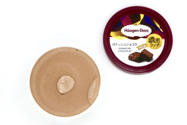 いざ、いただいてみます！, 従来のチョコフレーバーとの違いは？, できれば併売してほしかった……！, 濃厚系が好きならガナッシュショコラは当たり！