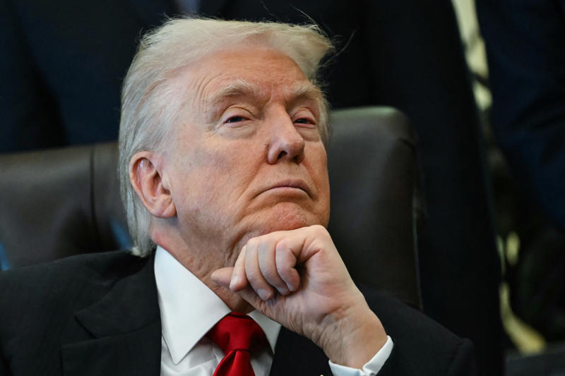 ゼレンスキー大統領はトランプ大統領を「恐れない」, 「トランプ大統領は何も投げていない」, ウクライナが提案した一連のプラン, 米国は友人であり、「怖がる必要はない」, ウクライナを支える英国, チャールズ国王への敬意, トランプ大統領の拡大主義的ビジョン, 「ウクライナを愛している」
