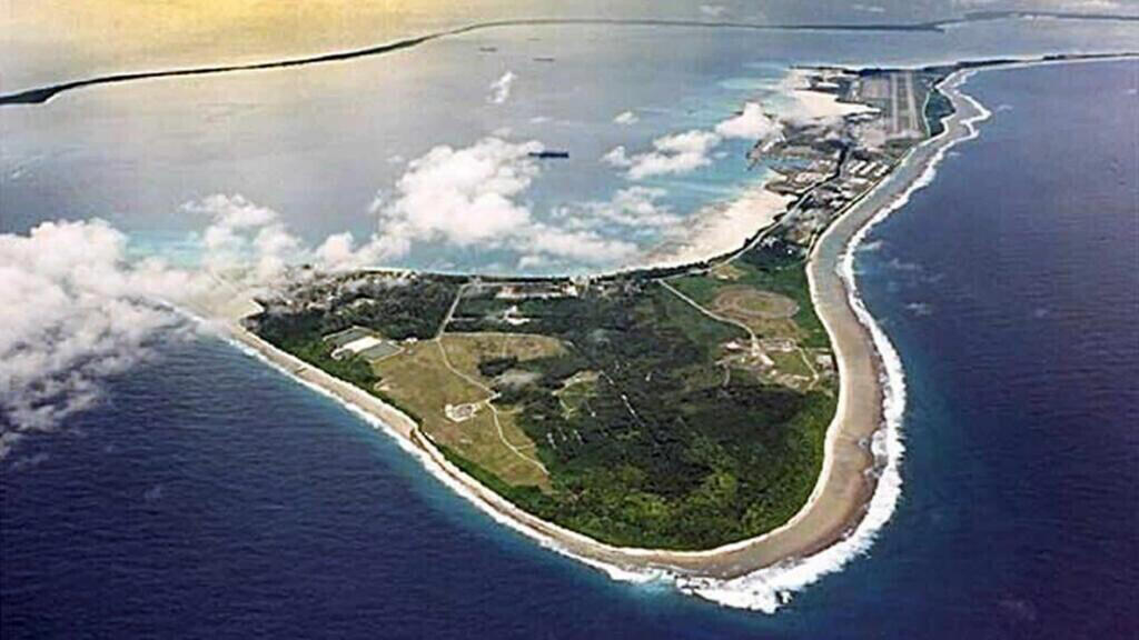 10. Chagos Archipelago, Indian Ocean 15. Eglin Island, USA, 14. Kerguelen Islands, Indian Ocean, 13. Bermeja, Gulf of Mexico, 11. Bouvet Island, South Atlantic, 10. Chagos Archipelago, Indian Ocean, 9. Niihau, United States, 8. Hashima Island, Japan, 7. Gruinard Island, Scotland, 6. Poveglia, Italy, 5. Surtsey, Iceland, 4. Vozrozhdeniya Island, Kazakhstan, 3. Morgan Island, USA, 2. Snake Island, Brasil