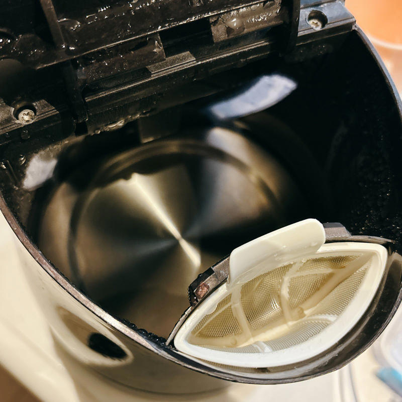 NGその1．ホーロー鍋, NGその2．炊飯器の内釜, NGその3．電気ケトル内部, メラミンスポンジを使う前に素材の確認を