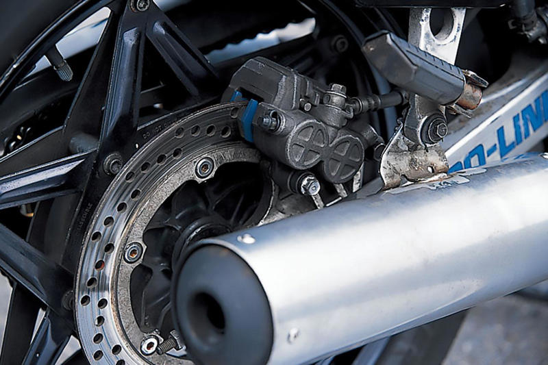ホンダ「CBR400F（NC17）」（1984年）の概要, ホンダ「CBR400F（NC17）」（1984年）の各部装備・ディテール解説, ホンダ「CBR400F（NC17）」（1984年）の主なスペック・当時価格, 関連のおすすめ記事