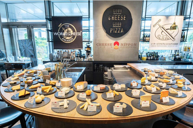 世界最大級のチーズコンテスト「World Cheese Awards」とは？, 「World Cheese Awards 2025」の日本の結果は？, コンテストに出品したチーズを使ったメニューが「GOOD CHEESE GOOD PIZZA 日比谷」で期間限定で提供中！, チーズ時間で日常を「プチ贅沢」に