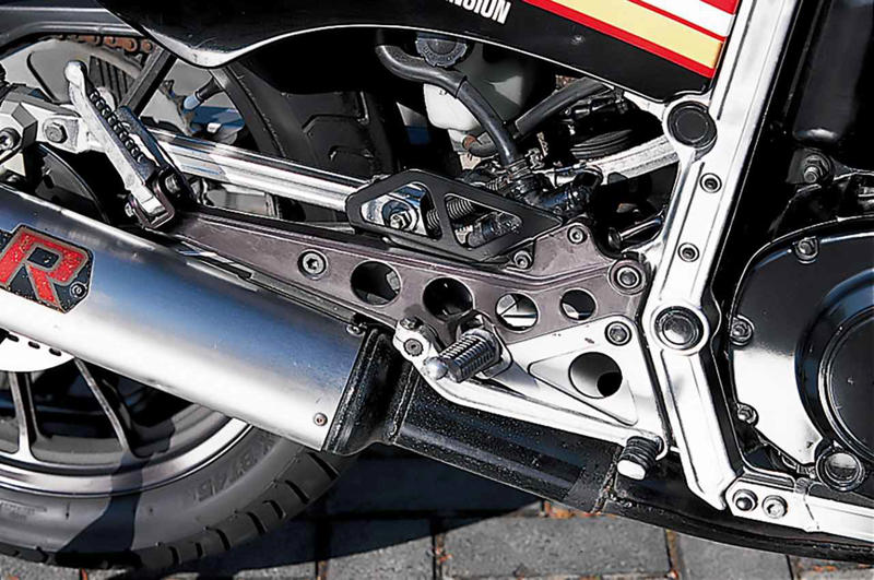 スズキ「GSX-R（GK71B）」の概要, スズキ「GSX-R（GK71B）」（1985年）の各部装備・ディテール解説, スズキ「GSX-R（GK71B）」（1984年）の主なスペック・当時価格, 関連のおすすめ記事