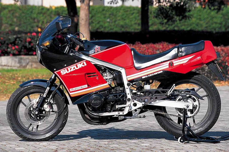 スズキ「GSX-R（GK71B）」の概要, スズキ「GSX-R（GK71B）」（1985年）の各部装備・ディテール解説, スズキ「GSX-R（GK71B）」（1984年）の主なスペック・当時価格, 関連のおすすめ記事