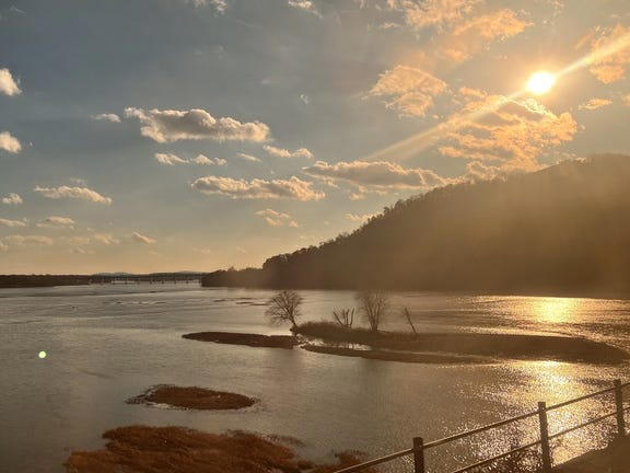 1. There are no security lines or airport hassles, 2. I don't have to worry about size restrictions or checking too many bags, 3. There aren't assigned seats, and I usually have a row to myself, 4. It's a beautiful train ride