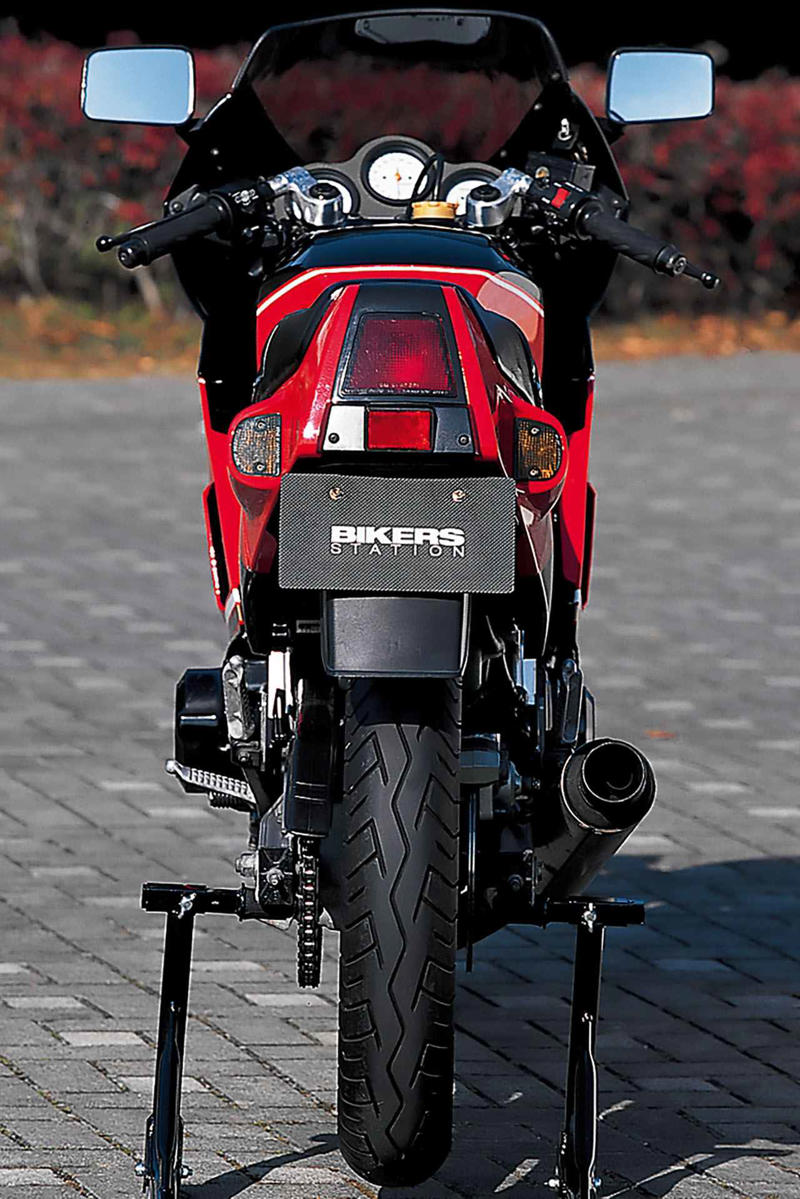 スズキ「GSX-R（GK71B）」の概要, スズキ「GSX-R（GK71B）」（1985年）の各部装備・ディテール解説, スズキ「GSX-R（GK71B）」（1984年）の主なスペック・当時価格, 関連のおすすめ記事