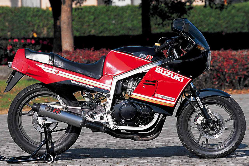 スズキ「GSX-R（GK71B）」の概要, スズキ「GSX-R（GK71B）」（1985年）の各部装備・ディテール解説, スズキ「GSX-R（GK71B）」（1984年）の主なスペック・当時価格, 関連のおすすめ記事