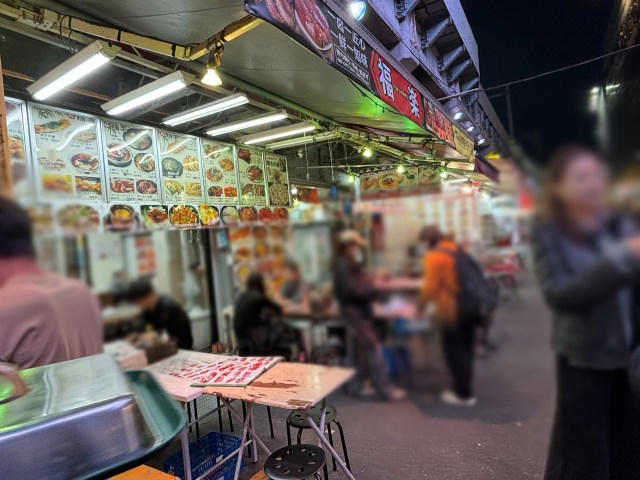 ・普段を知ってる街, ・道によって混雑具合が違う？, ・一本、筋を変えると…, ・あるワードを出すと店員さんの対応に異変