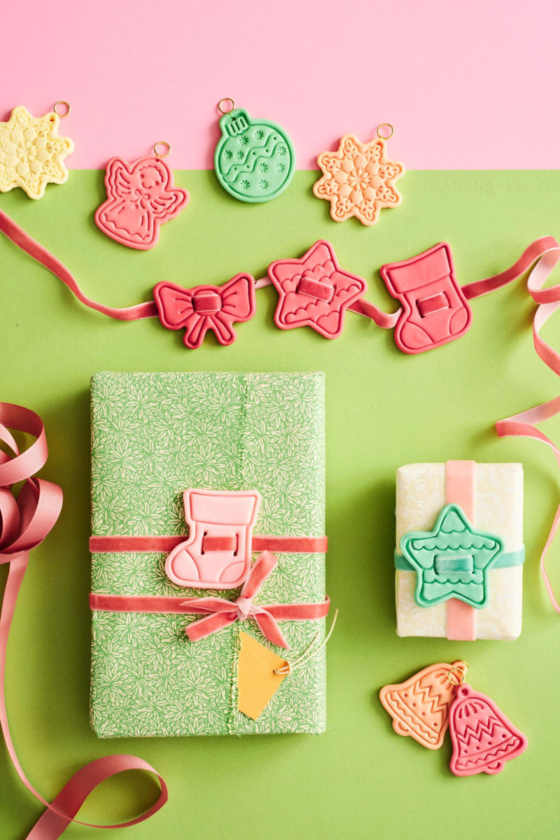 Butter biscuits, Pressed metal decorations, Mini clay candle holder, Pistachio biscuits with white chocolate ganache, Clay ornaments and gift toppers, Speculoos spiced cookies, Neapolitan ice-cream sandwich, Tea light candles, Festive garland