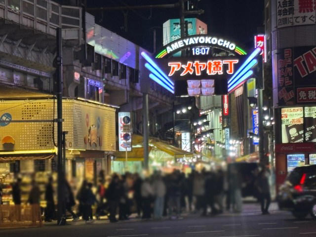 ・普段を知ってる街, ・道によって混雑具合が違う？, ・一本、筋を変えると…, ・あるワードを出すと店員さんの対応に異変