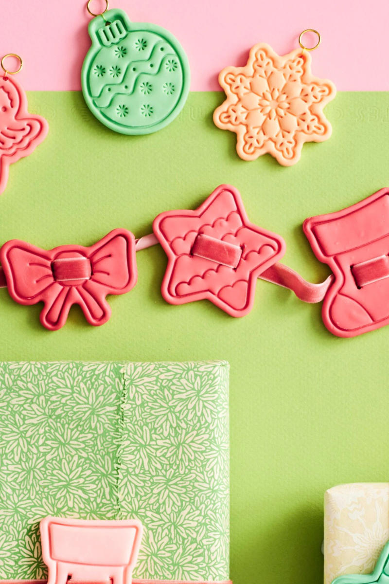 Butter biscuits, Pressed metal decorations, Mini clay candle holder, Pistachio biscuits with white chocolate ganache, Clay ornaments and gift toppers, Speculoos spiced cookies, Neapolitan ice-cream sandwich, Tea light candles, Festive garland