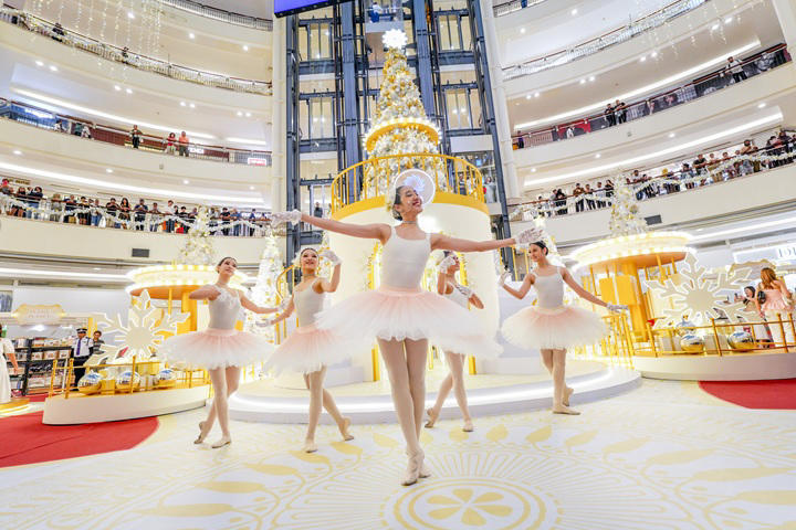 1. Pavilion Kuala Lumpur, 2. Pavilion Bukit Jalil, 3. Bangsar Shopping Centre, 4. Intermark Mall, 5. The Exchange TRX, 6. Mid Valley Megamall, 7. Sunway Malls, 8. Suria KLCC, 9. Shoppes at Four Seasons Place Kuala Lumpur, 10. Hextar World at Empire City, 11. 1 Utama, 12. The Curve