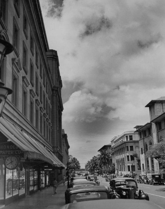 ʻIolani Palace, Honolulu Museum of Art, Royal Hawaiian Hotel, Halekulani, Alexander and Baldwin Building, Liljestrand House, Board of Water Supply Building, IBM Building, East West Center, Hawaiʻi State Capitol, Our picks