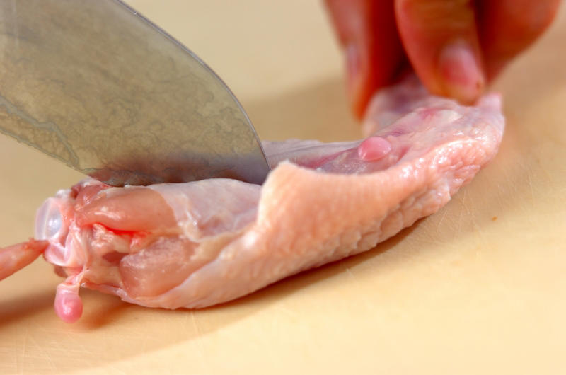 手羽先の甘辛ダレ, 韓国風ヤンニョムチキン, 手羽先の甘辛みそ煮, 鶏手羽先の甘辛焼き, 手羽肉のおろし煮, 鶏手羽先と春キャベツの甘辛煮