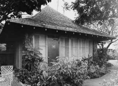 ʻIolani Palace, Honolulu Museum of Art, Royal Hawaiian Hotel, Halekulani, Alexander and Baldwin Building, Liljestrand House, Board of Water Supply Building, IBM Building, East West Center, Hawaiʻi State Capitol, Our picks