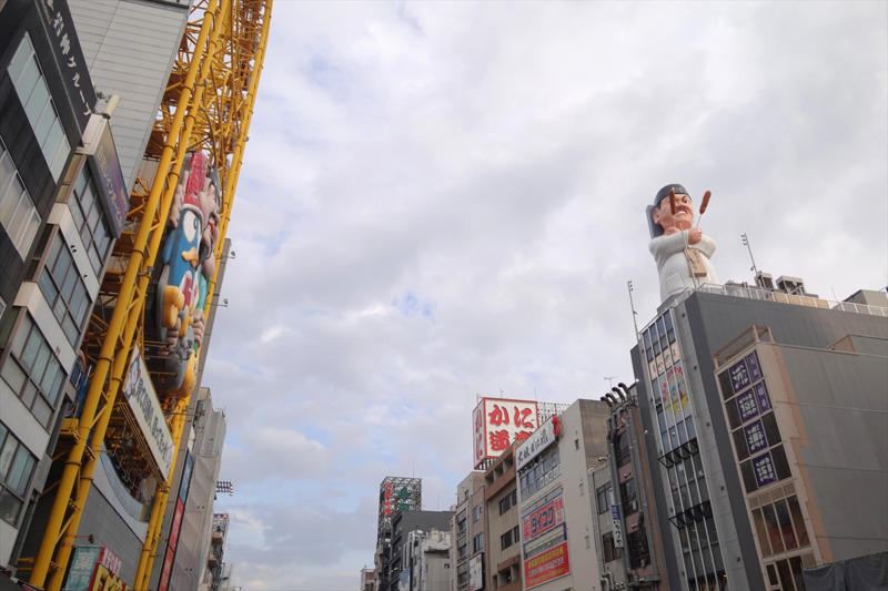 ・難波の治安はよくなった？, ・心配になる難波の街, ・日本人にも広がる中国文化, ・平和的な解決を願う！