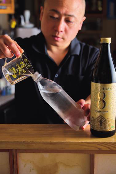 「芋、麦、米、黒糖。お好きな焼酎でどうぞ！」, １：３の黄金比率で、爽快な泡と香りが弾ける, 「喉越しのよさが身上。ぐびぐび飲めるレシピです」, BBQやホームパーティで大活躍する、「ソーダ前割り」作ってみよう！