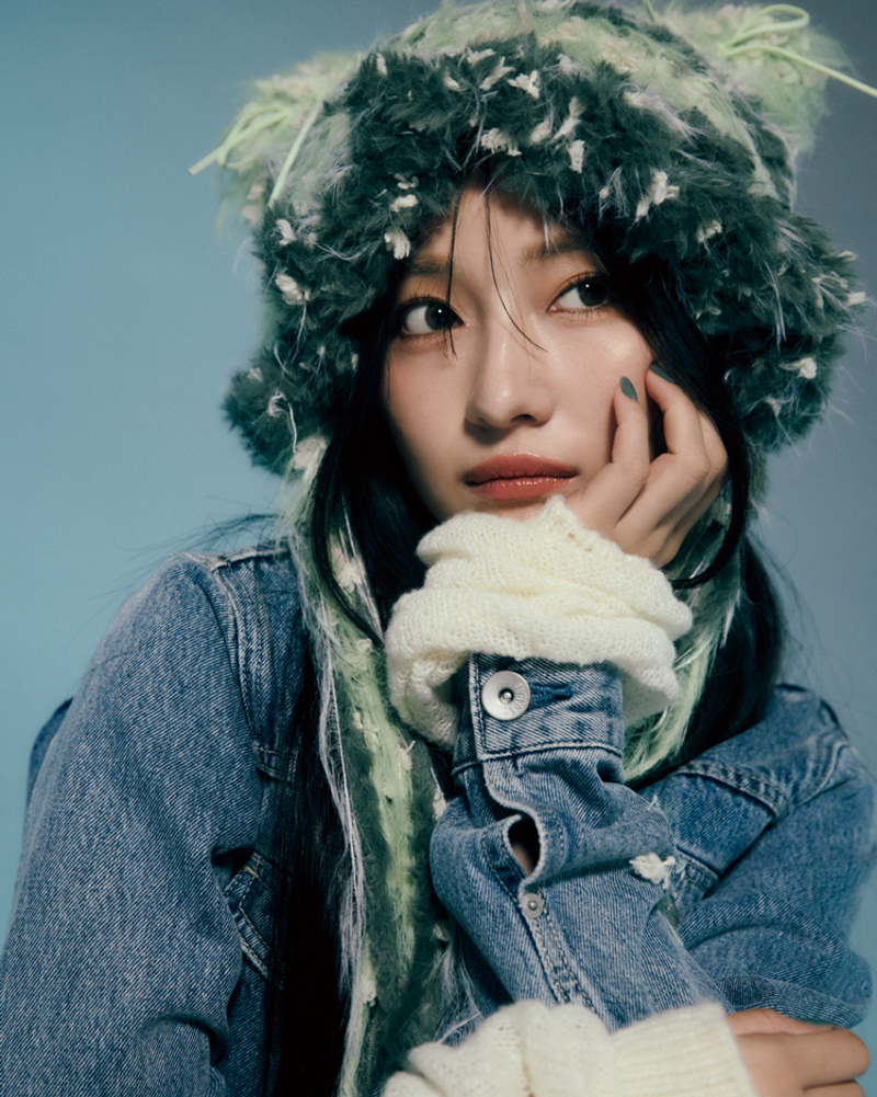 「推し＝ロールモデル」にする女子が多いらしい♡, Check! 【Fashion】スタイルをよく見せる甘ストリート, Check! 【Make】デカ目＆目力UPなブラックライン, 使用するカラコンはコレ！, Check! 【Mind】アイドルが憧れるほどのプロ意識