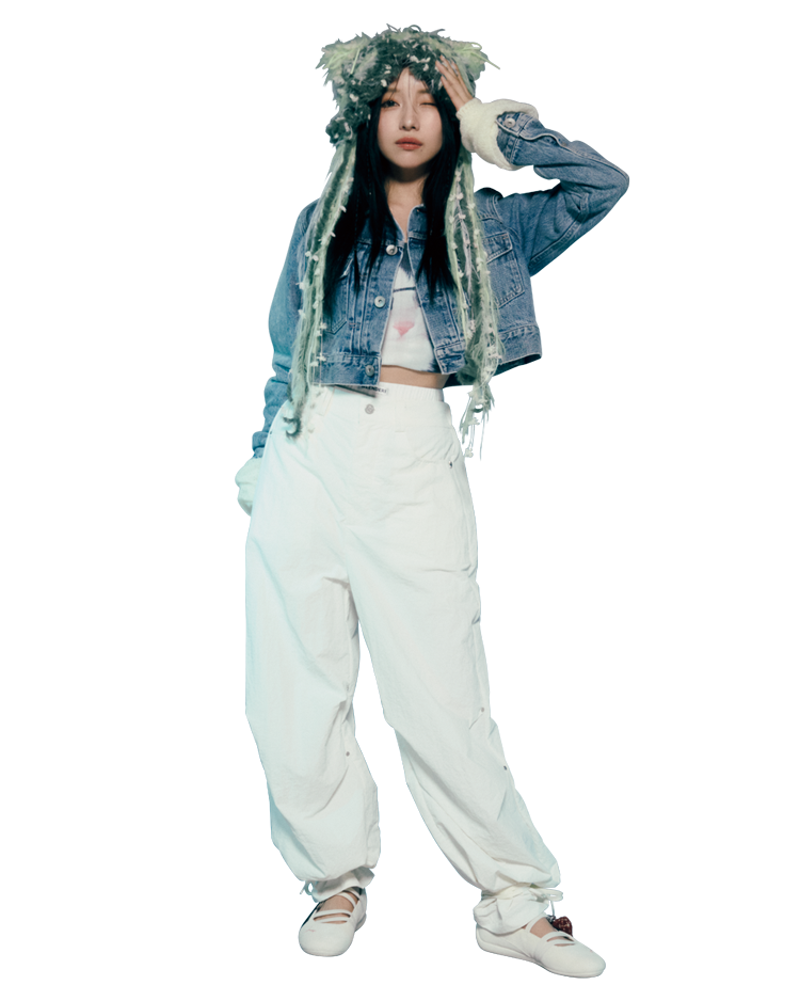 「推し＝ロールモデル」にする女子が多いらしい♡, Check! 【Fashion】スタイルをよく見せる甘ストリート, Check! 【Make】デカ目＆目力UPなブラックライン, 使用するカラコンはコレ！, Check! 【Mind】アイドルが憧れるほどのプロ意識