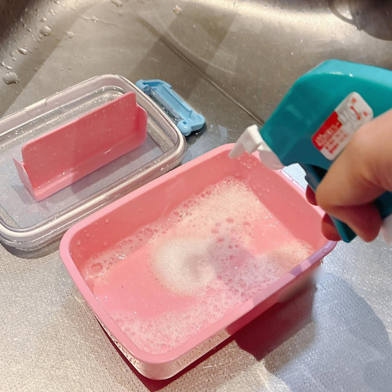 1．お弁当箱の臭い取りに, 2．ステンレスタンブラーの内側のお手入れに, こんな使い方も……！, キッチン泡ハイターを家事に活用しよう