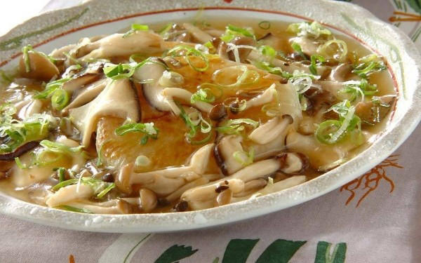 サクサク白身魚の野菜たっぷりあんかけ, ふわふわ卵白のあんかけチャーハン, モヤシのあんかけ丼, 小松菜の和風あんかけオムレツ, 豆腐のカニあんかけ, あんかけ大根ステーキ