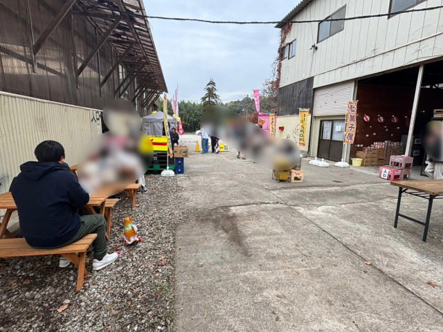・歩いた方が早かった, ・どことなく漂う昭和感, ・屋台に大人も夢中, ・フードロスから年末のまとめ買いにも