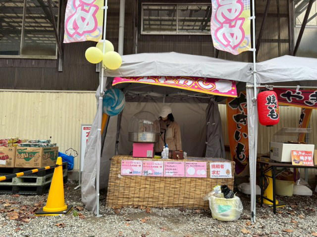 ・歩いた方が早かった, ・どことなく漂う昭和感, ・屋台に大人も夢中, ・フードロスから年末のまとめ買いにも