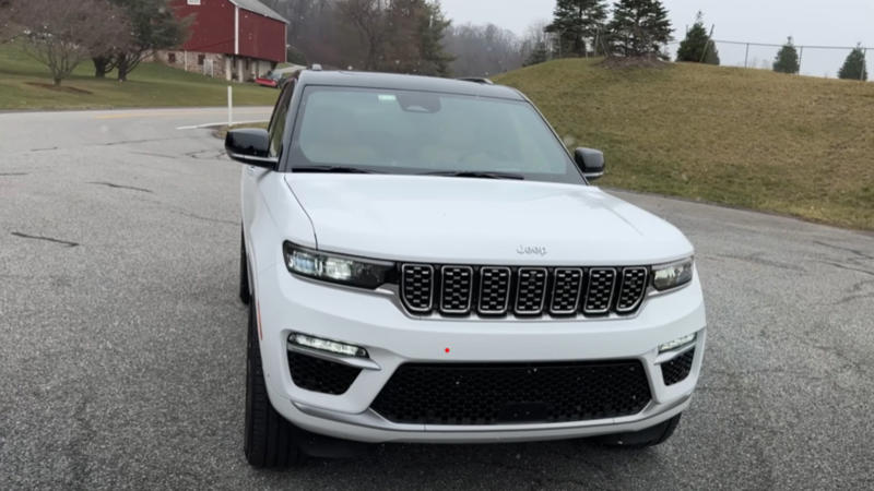 Kia Telluride (2025) , Honda CR-V Hybrid (2025) , Toyota RAV4 Hybrid (2025) , BMW X5 (2025) , Mazda CX-50 (2025) , Jeep Grand Cherokee (2025) , Genesis GV70 (2025) , Mitsubishi Outlander PHEV (2025) , Chevrolet Blazer (2025, Gas Model) , Volkswagen Atlas (2025) , Subaru Ascent (2025) , Infiniti QX50 (2025) , GMC Terrain (2025) , Nissan Rogue (2025)
