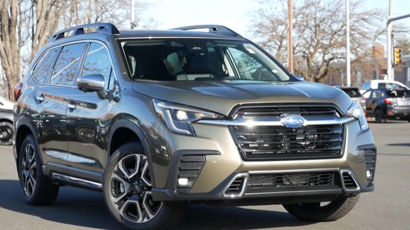 Kia Telluride (2025) , Honda CR-V Hybrid (2025) , Toyota RAV4 Hybrid (2025) , BMW X5 (2025) , Mazda CX-50 (2025) , Jeep Grand Cherokee (2025) , Genesis GV70 (2025) , Mitsubishi Outlander PHEV (2025) , Chevrolet Blazer (2025, Gas Model) , Volkswagen Atlas (2025) , Subaru Ascent (2025) , Infiniti QX50 (2025) , GMC Terrain (2025) , Nissan Rogue (2025)