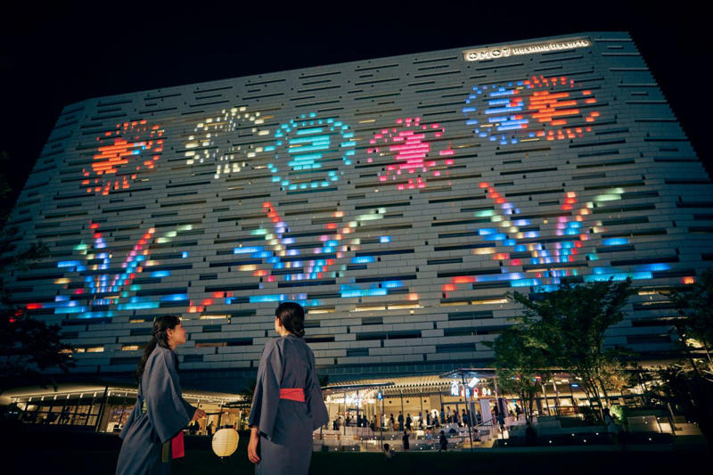 ホテル内で“終わらない大阪”の体験を, 大阪グルメを味わえる「PIKAPIKA横丁」, 夢中で遊べるスマートボールや射的も, 「コテコテSHOW TIME」でエンタメを満喫