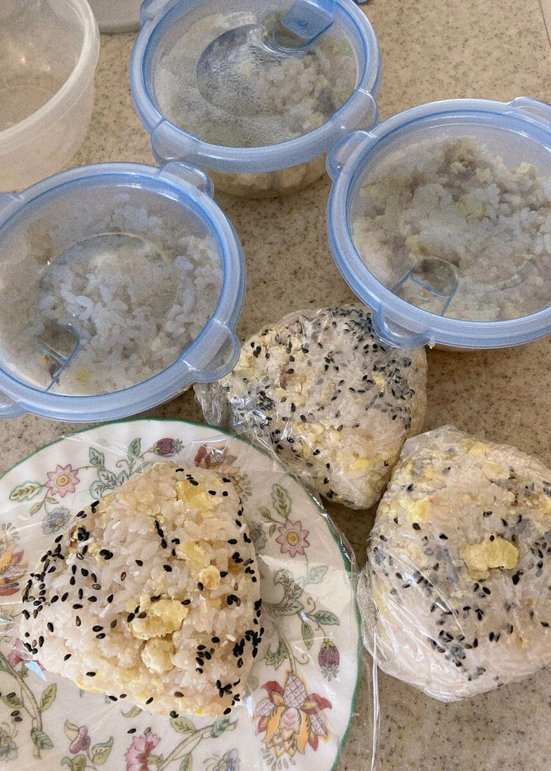 12月は家事を減らして、心と体の余裕をキープ, 同じものを食べることをいとわない, サンドイッチは切り込みを増やして具材たっぷりに, 野菜を小さくカット。冷凍用と蒸し料理に分ける, カレーの日は家の食材をなんでも入れていい