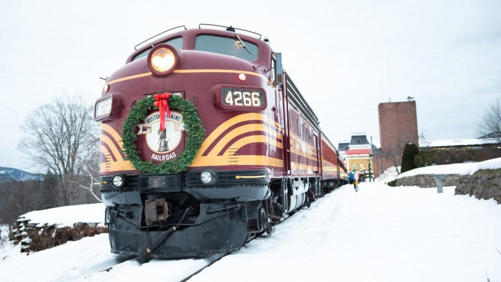 1. Napa Valley Wine Train, 2. Wisconsin Great Northern Railroad, 3. East Broad Top Railroad, 4. 1880 Train, 5. Skunk Train, 6. Grand Canyon Railway, 7. Wilmington & Western Railroad, 8. Journey to the North Pole, 9. New Hope Railroad, 10. Cooperstown & Charlotte Valley Railroad