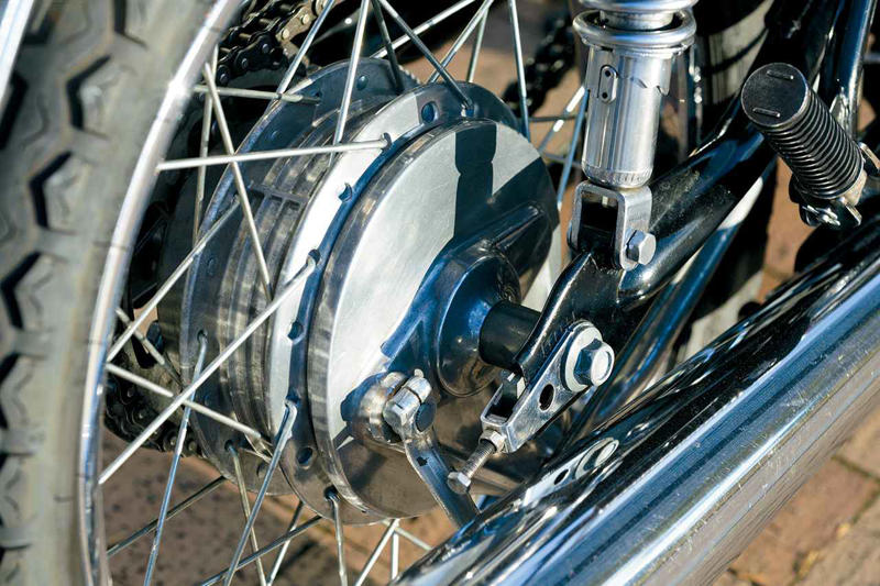 ホンダ「ドリームCB400FOUR」（1974年）の概要, ホンダ「ドリームCB400FOUR」（1974年）の各部装備・ディテール解説, ホンダ「ドリームCB400FOUR」（1974年）の主なスペック・当時価格, 関連のおすすめ記事