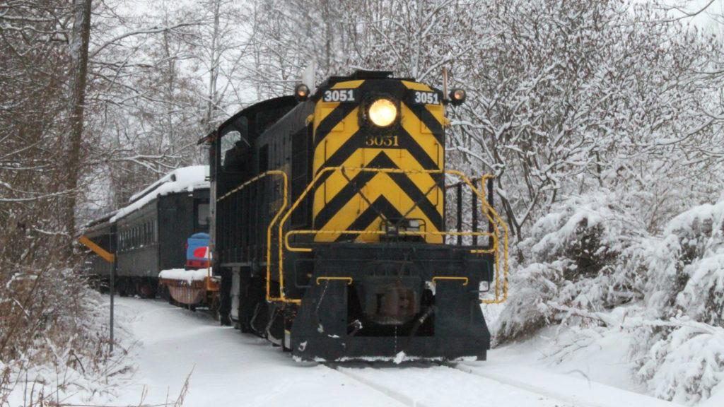 1. Napa Valley Wine Train, 2. Wisconsin Great Northern Railroad, 3. East Broad Top Railroad, 4. 1880 Train, 5. Skunk Train, 6. Grand Canyon Railway, 7. Wilmington & Western Railroad, 8. Journey to the North Pole, 9. New Hope Railroad, 10. Cooperstown & Charlotte Valley Railroad