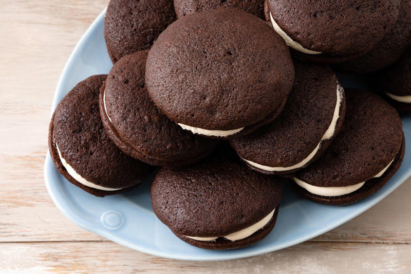 Mexican Wedding Cookies, Ranger Cookies, Potato Chip Cookies, Tahini Chocolate Chip Cookies, Classic English Toffee, Chewy Oatmeal Molasses Cookies, Linzer Cookies, Kitchen Sink Cookies, Chocolate Crinkle Cookies, Peanut Butter Blossom Cookies, Adobo Chocolate Chip Cookies, Whoopie Pies